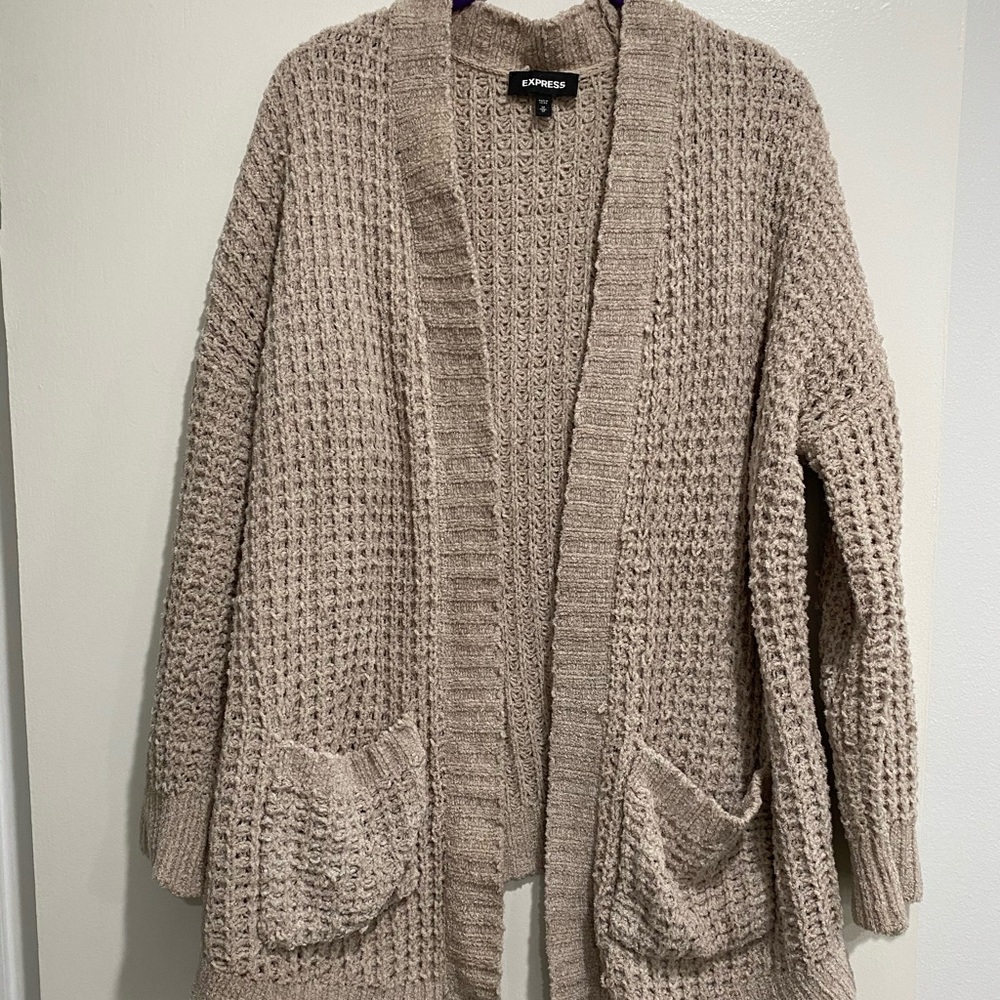 CREAM CARDIGAN